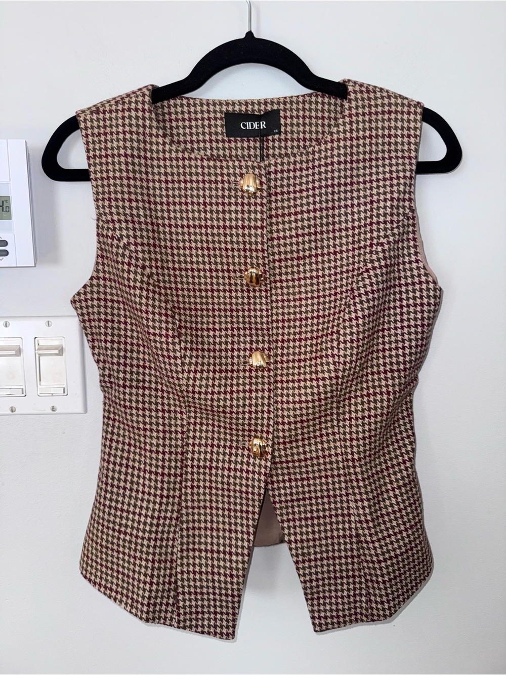 Cider Brown Houndstooth Sleeveless Vest with Gold Buttons